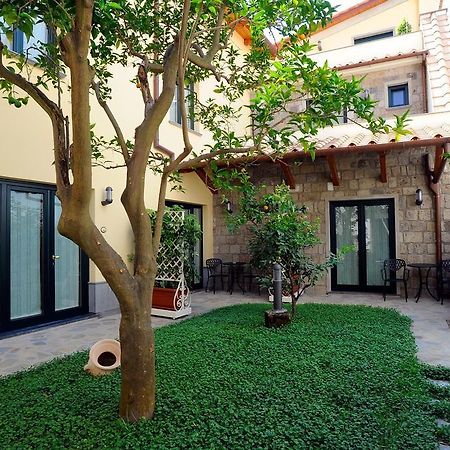 Relais Villa Angiolina ซอร์เรนโต ภายนอก รูปภาพ