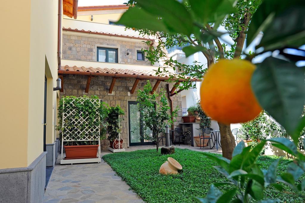 Relais Villa Angiolina ซอร์เรนโต ภายนอก รูปภาพ