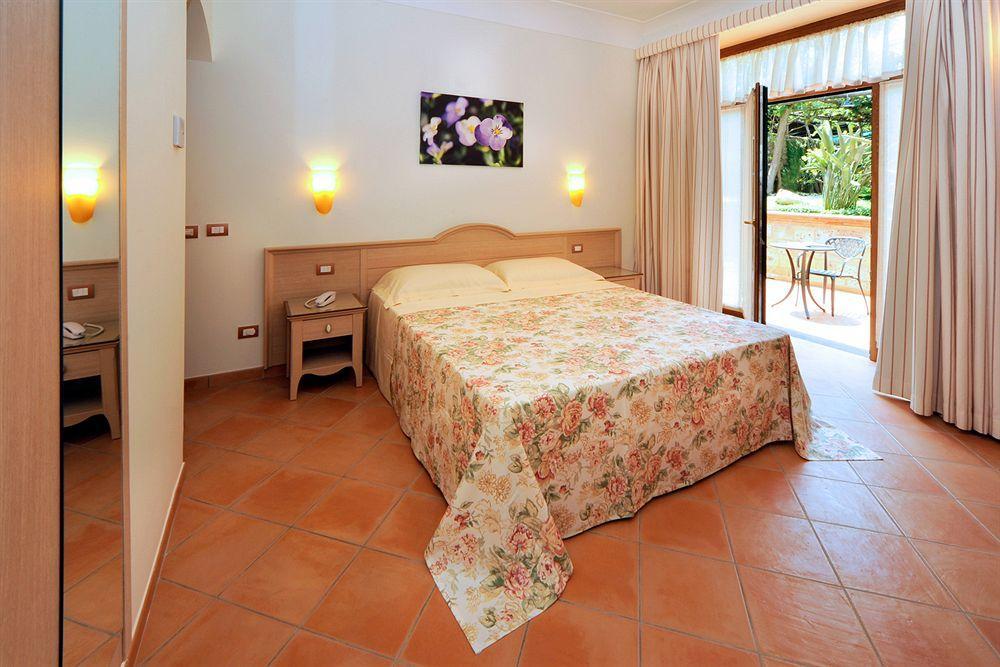 Relais Villa Angiolina ซอร์เรนโต ภายนอก รูปภาพ