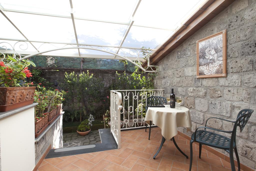 Relais Villa Angiolina ซอร์เรนโต ภายนอก รูปภาพ