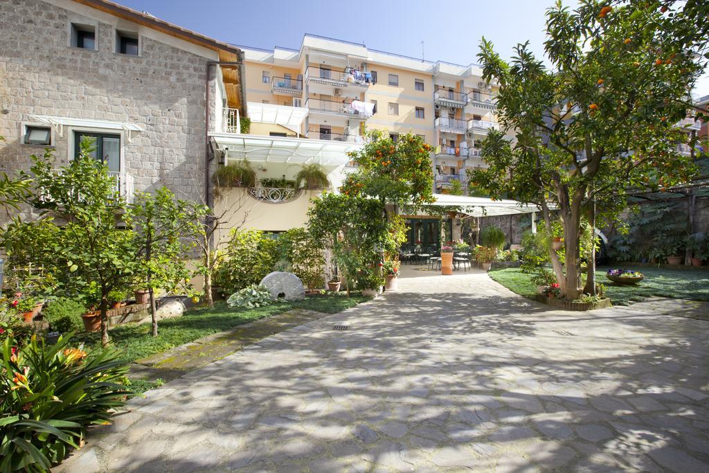 Relais Villa Angiolina ซอร์เรนโต ภายนอก รูปภาพ