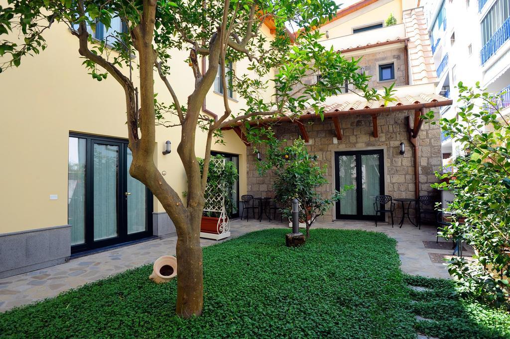 Relais Villa Angiolina ซอร์เรนโต ภายนอก รูปภาพ