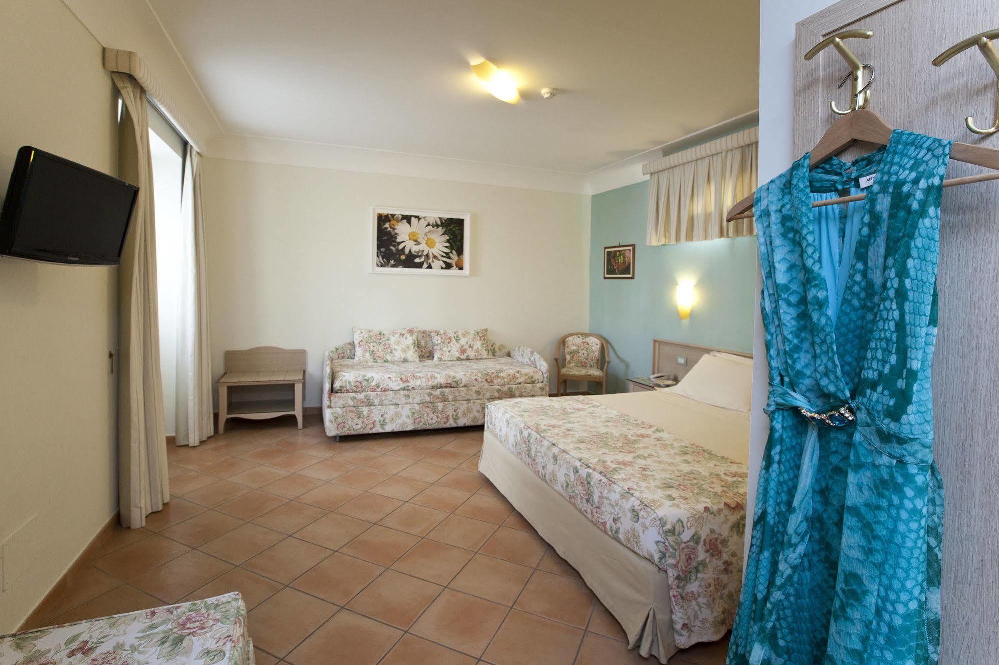 Relais Villa Angiolina ซอร์เรนโต ภายนอก รูปภาพ