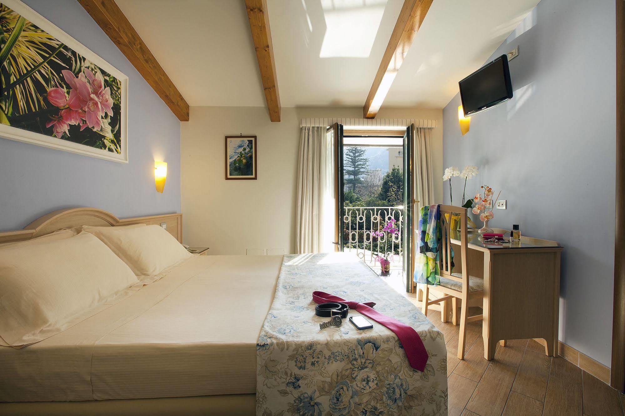 Relais Villa Angiolina ซอร์เรนโต ภายนอก รูปภาพ