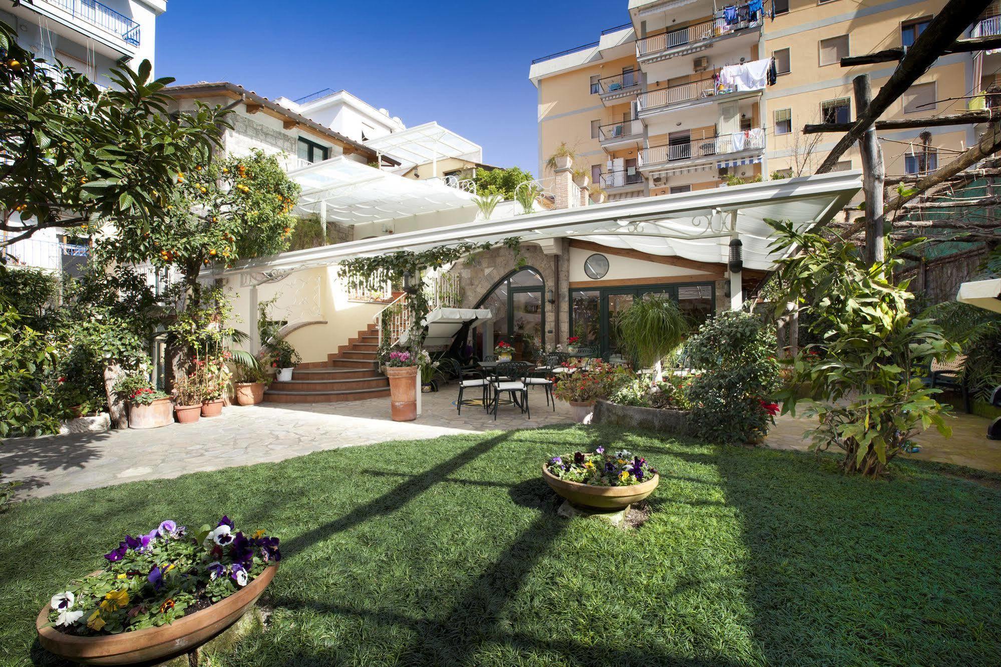 Relais Villa Angiolina ซอร์เรนโต ภายนอก รูปภาพ
