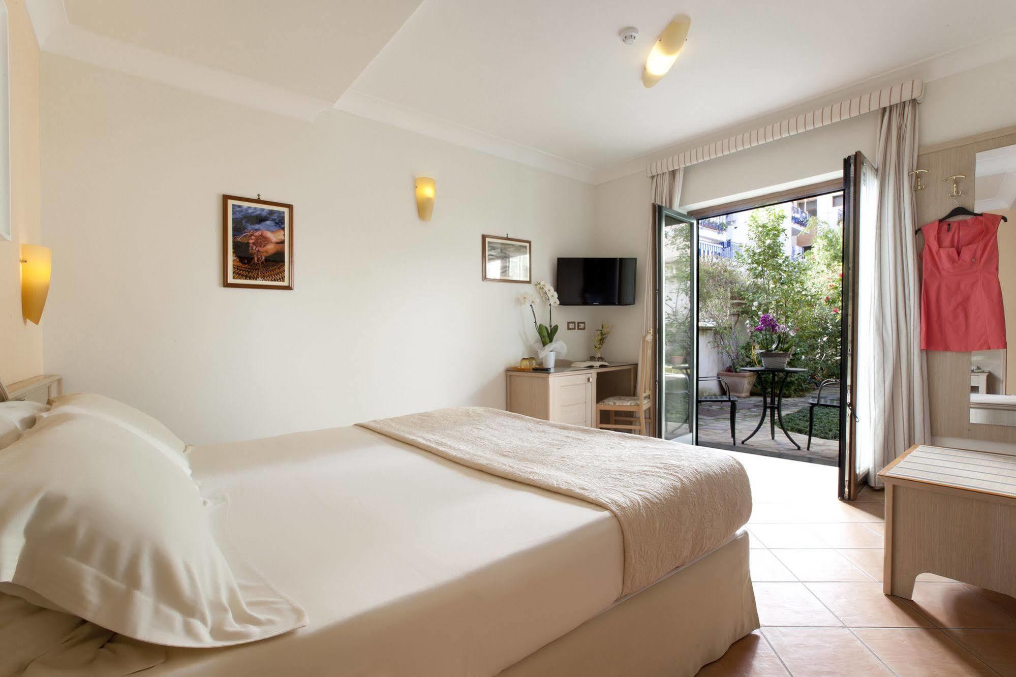 Relais Villa Angiolina ซอร์เรนโต ภายนอก รูปภาพ